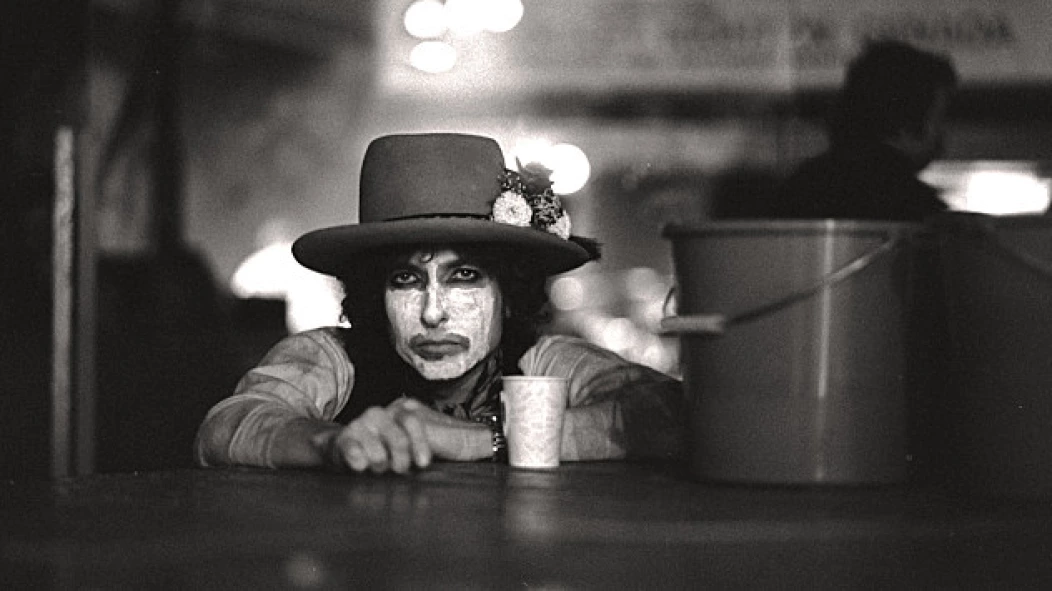 Bob Dylan Rolling Thunder Revue documentary is out in June; see