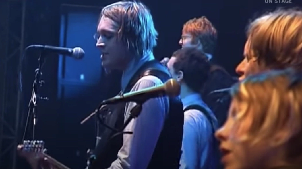 15 classic early/mid 2000s indie rock concert videos to watch