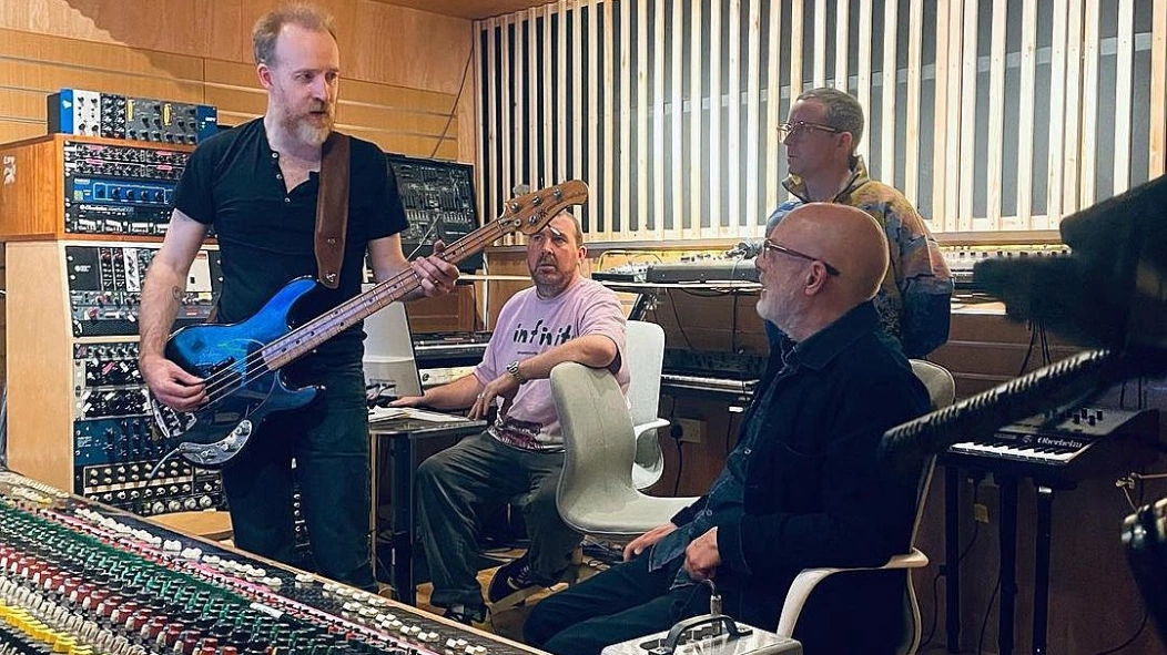 Brian Eno & Hot Chip collab w/ Savages' Fay Milton on 