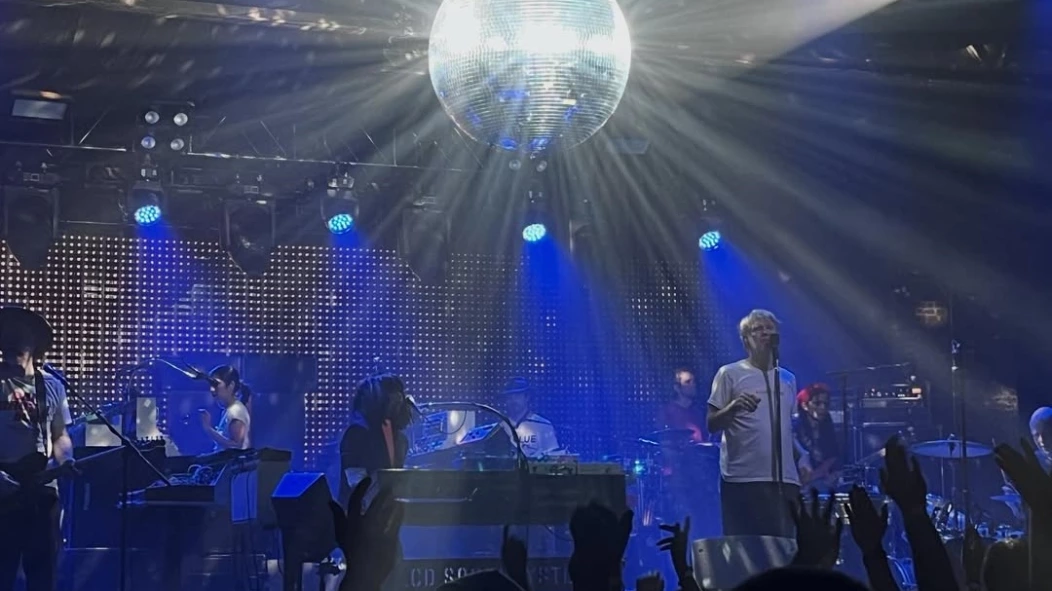 I was there, at LCD Soundsystem's spectacular warehouse residency
