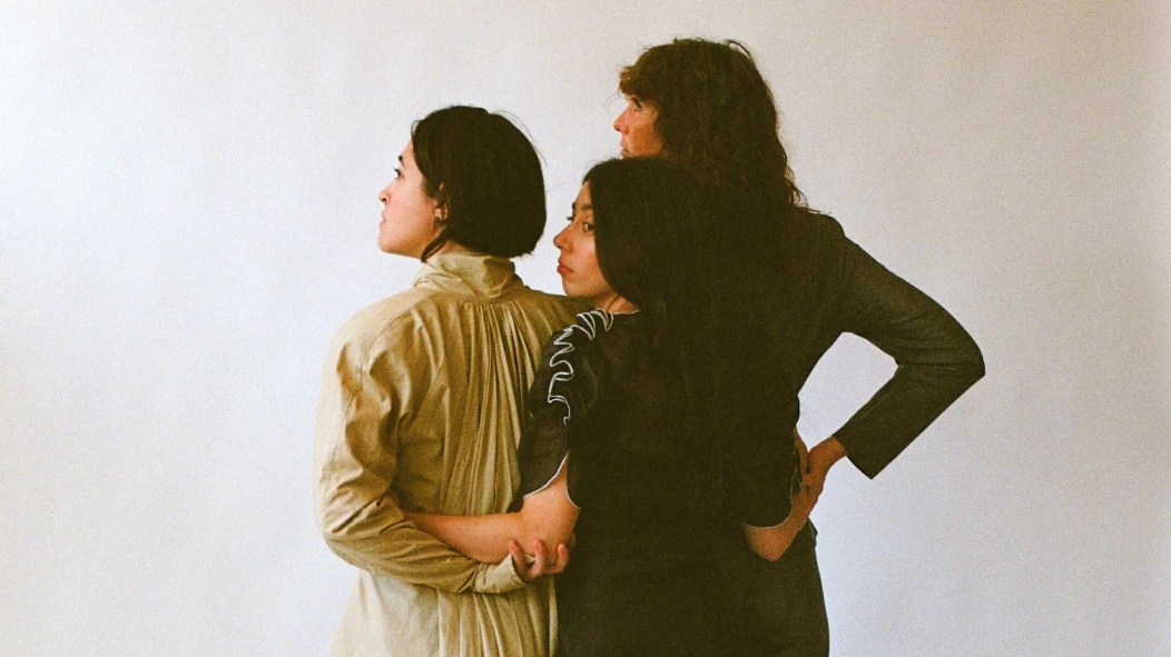 WHITNEY JOHNSON, LIA KOHL, AND MACIE STEWART Photo by Leah Wendzinski