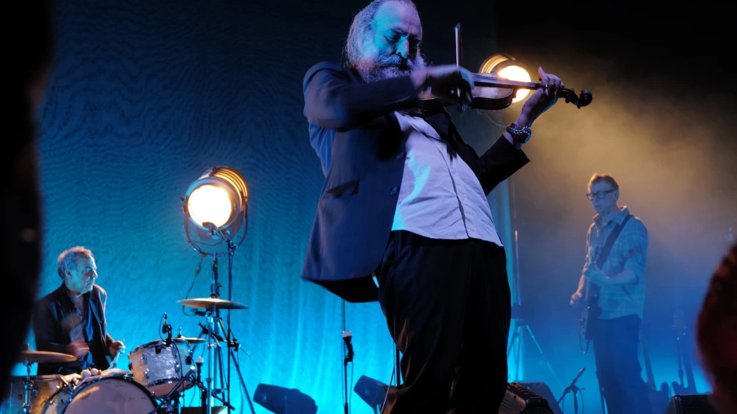 Dirty Three announce first North American tour in 14 years