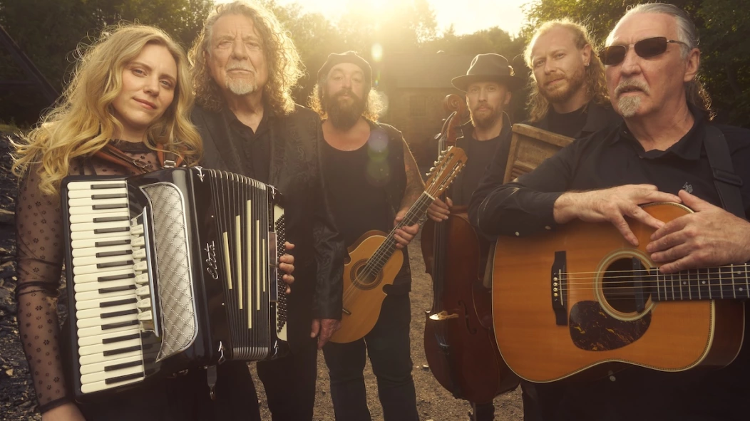 Robert Plant with Saving Grace and Suzi Dian