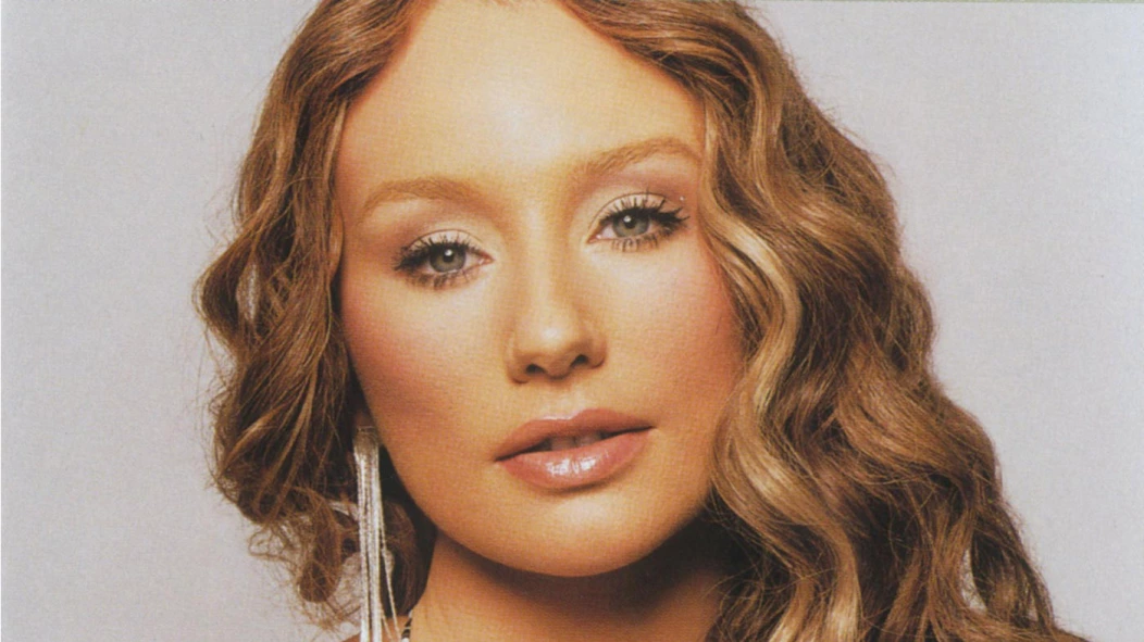 Tori Amos - Strange Little Girls crop