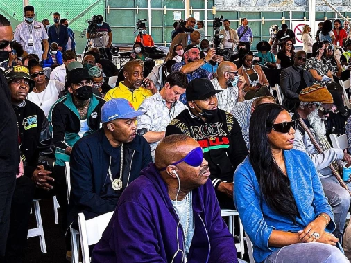 洋楽 big tone chicano norte g rap hip hop Nas, Fat Joe, LL Cool J & more broke ground on Hip Hop Museum in