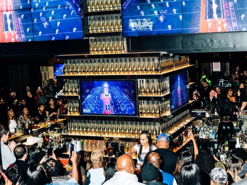 Jay-Z's original 40/40 Club closed after 20 years
