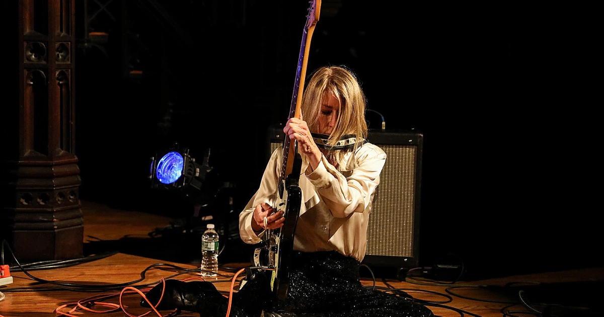 attachment-kimgordon-