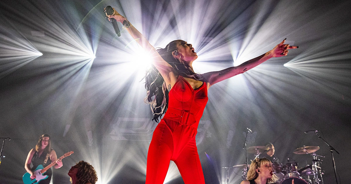 rina attachment-rinasawayama-