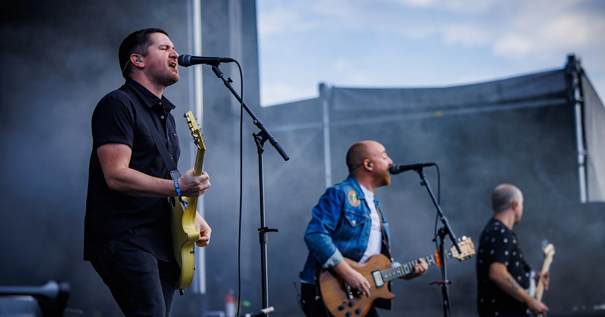The Menzingers announce tour with Hot Water Music & Weakened Friends