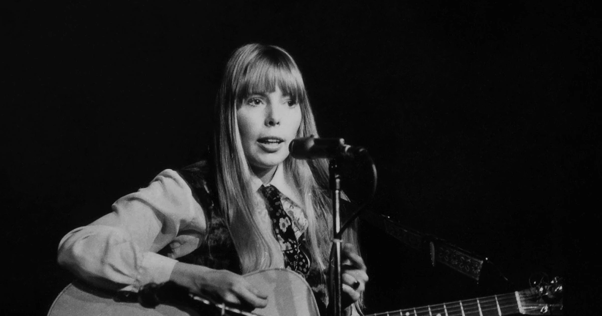 12 essential, trailblazing '60s/'70s folk albums by women