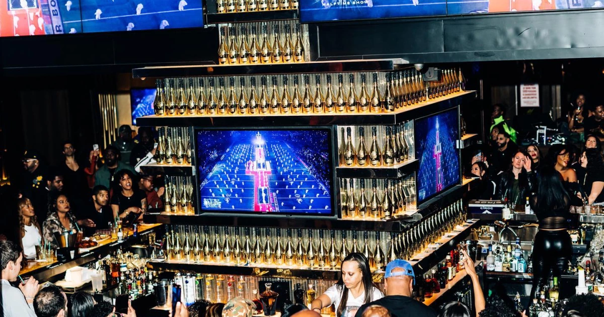 Jay-Z's original 40/40 Club closed after 20 years