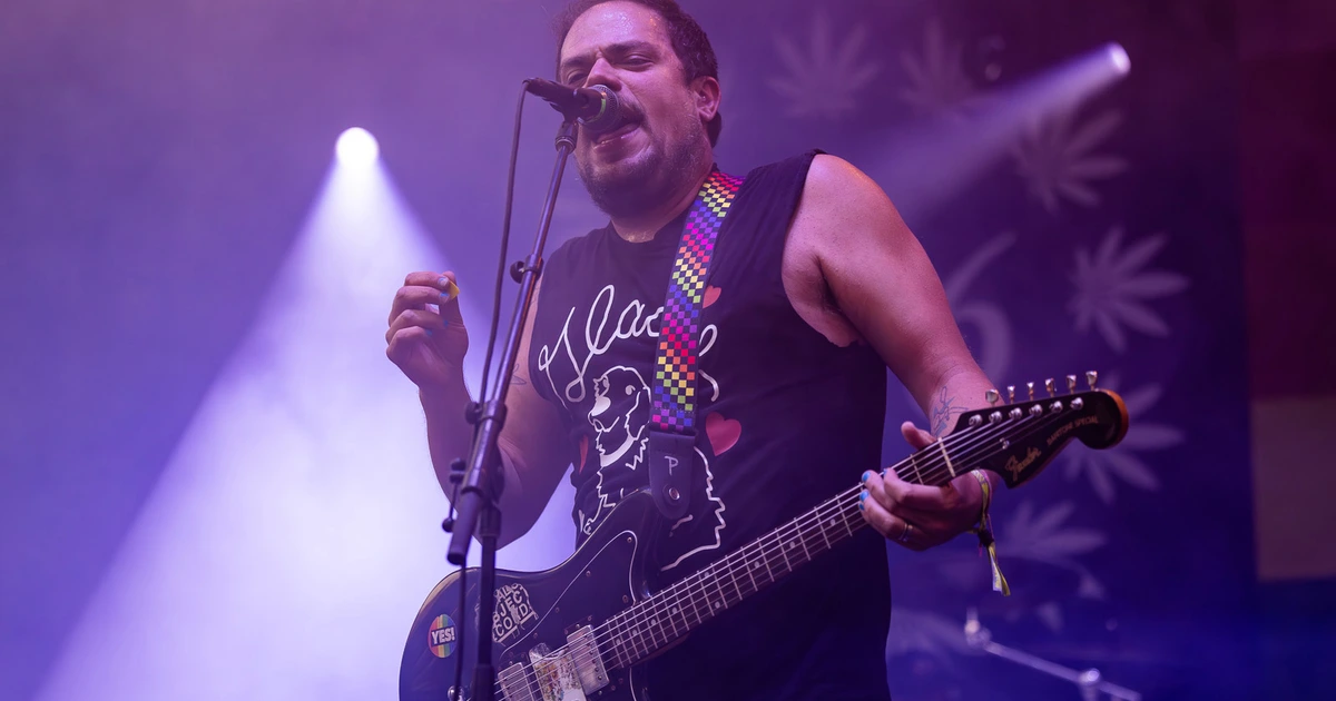 Jeff Rosenstock announces "ultra-long" 'Worry' show in NYC