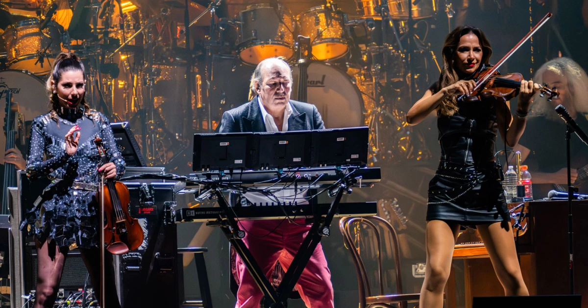 Hans Zimmer brought orchestral sweep & classic movie themes to