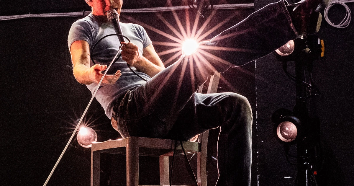 Watch Perfume Genius & Aldous Harding perform "No Front Teeth" together for the first time