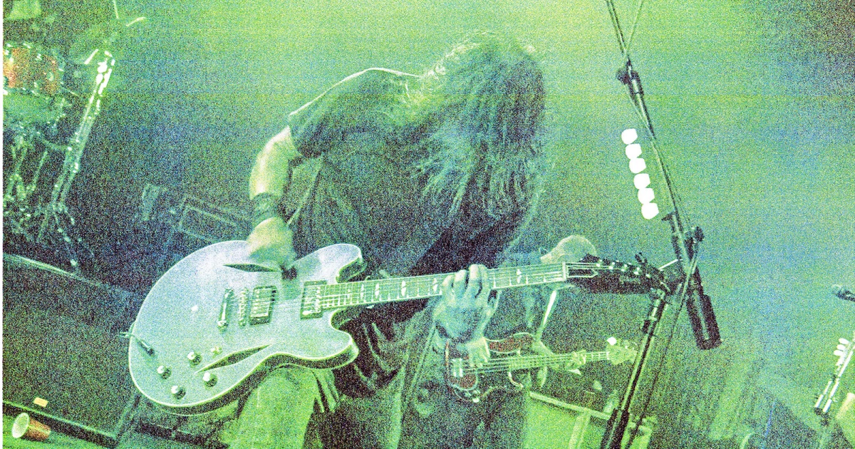 Foo Fighters share new single "Caught in the Echo"