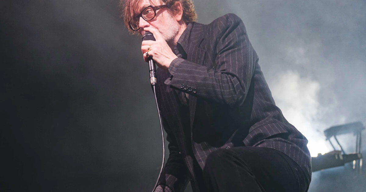 Listen: Pulp cover Johnny Cash's "The Man Comes Around"