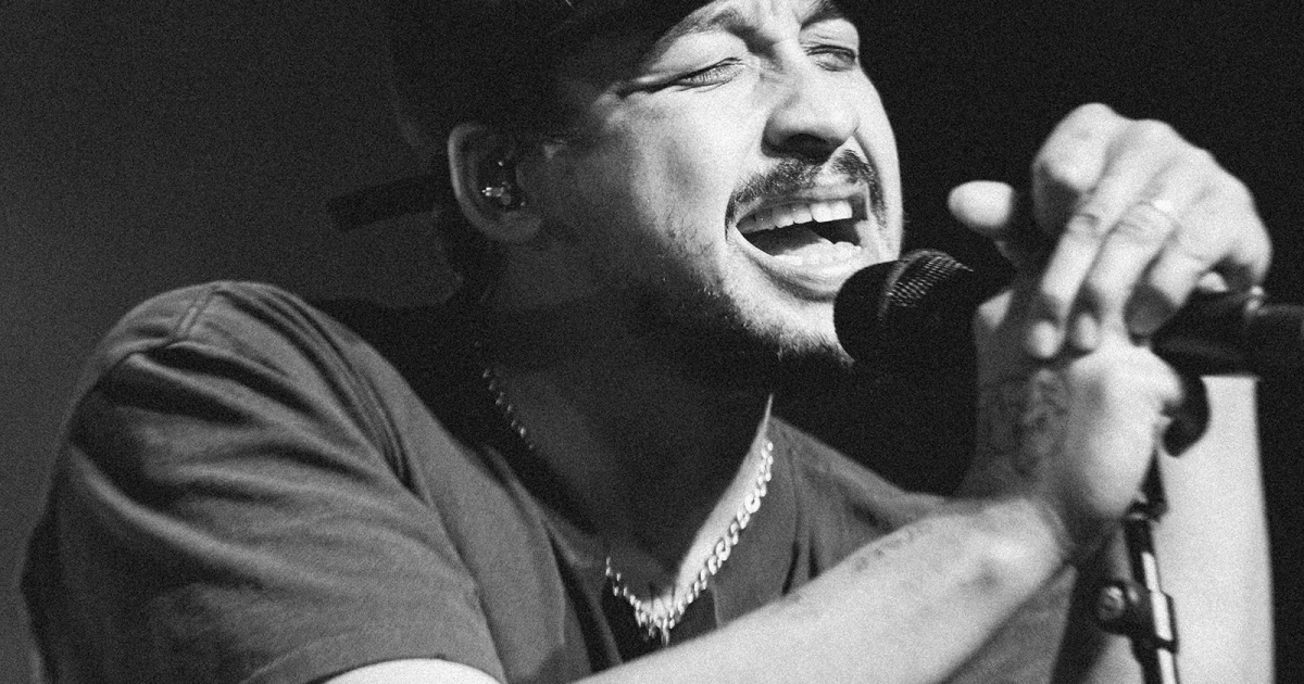 Watch Dijon bring out Justin Vernon & Mk.gee at Terminal 5