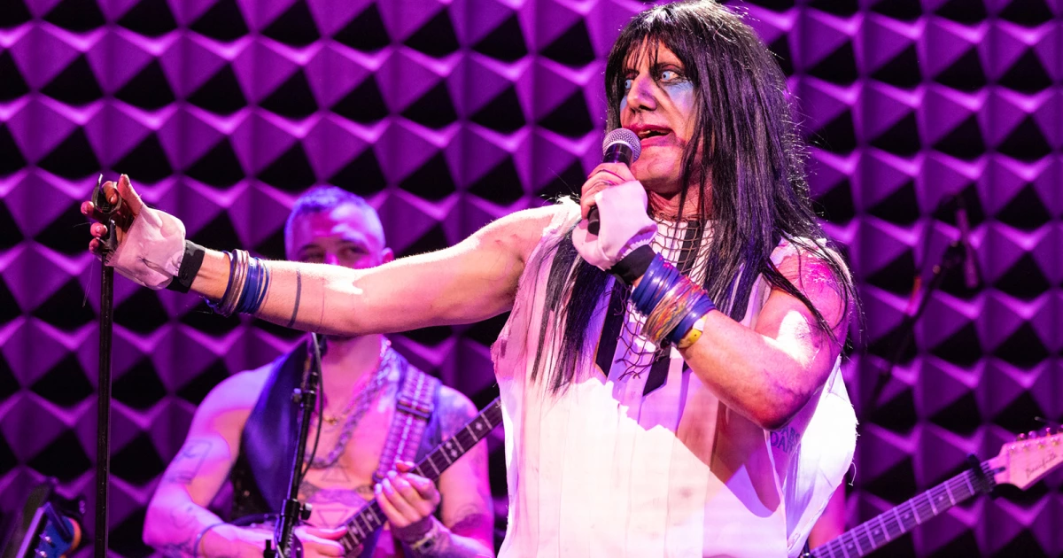 CHRISTEENE wrapped up 4-show Joe's Pub run (pics)