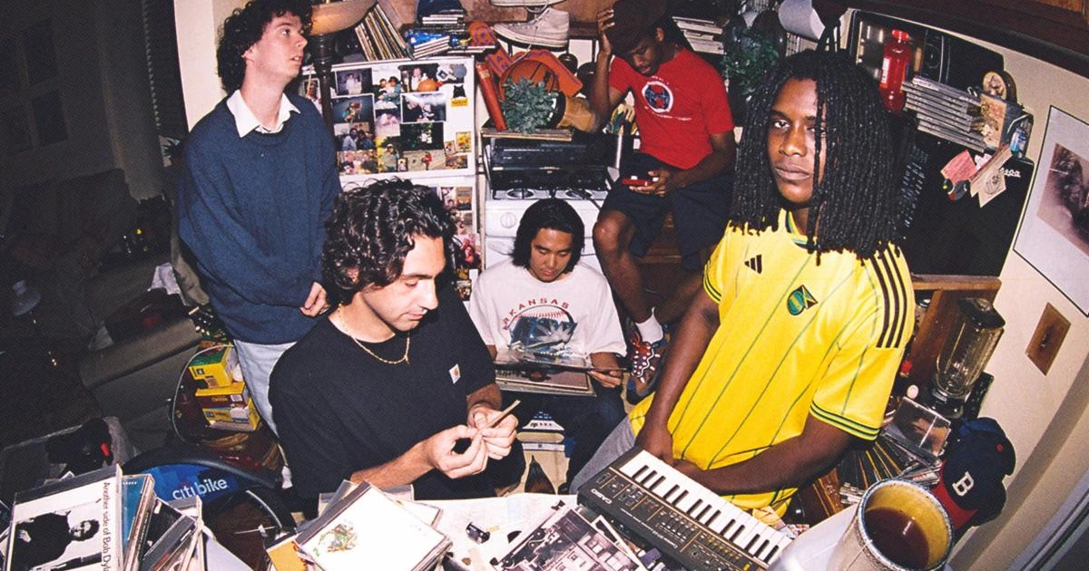 Tour news: Warped Tour, Whatmore, Annahstasia, SASAMI, fanclubwallet, Outbreak Fest, more