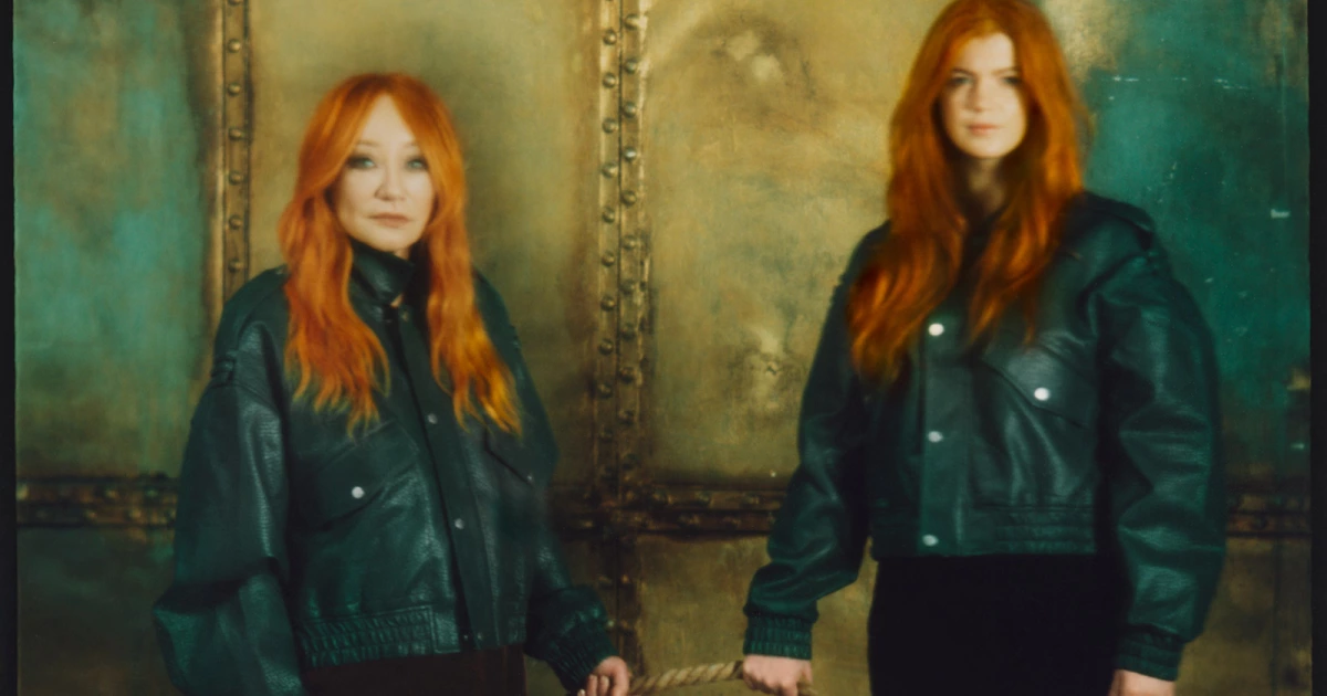 Tori Amos shares "Stronger Together" from new LP