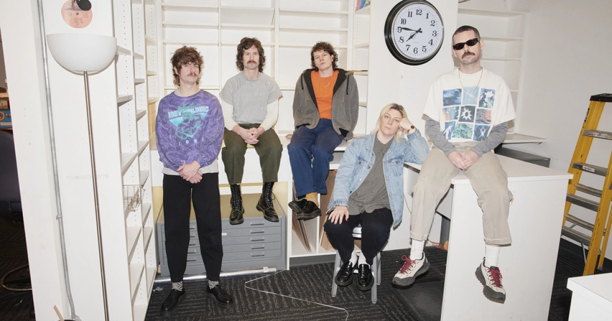 Telehealth sign to Sub Pop, announce new album & tour, share "Cool Job" video