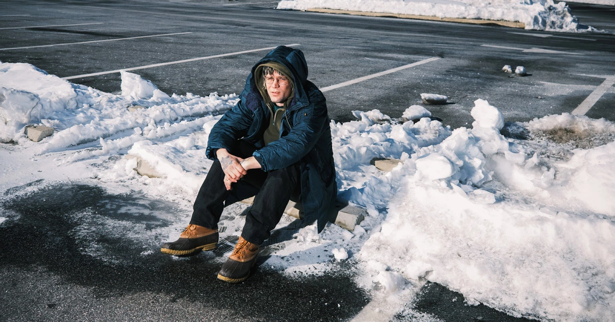 Greg Mendez announces new LP 'Beauty Land' & tour, shares "I Wanna Feel Pretty"