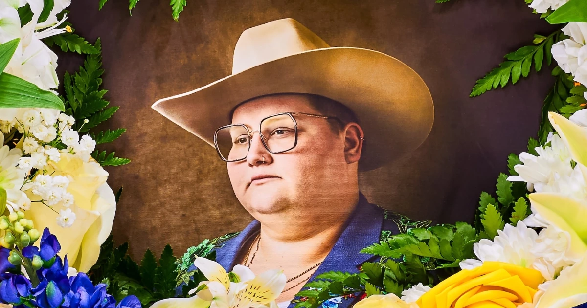 Joshua Ray Walker announces third album in cancer recovery trilogy, 'Ain't Dead Yet'