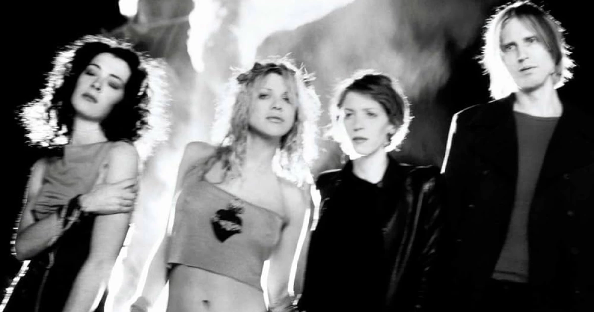 What "tour" are Hole's Courtney Love & Melissa Auf der Maur teasing?