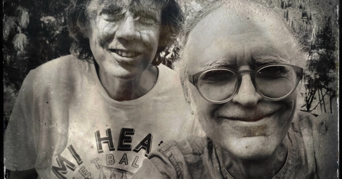 Hear Thurston Moore & Bonner Kramer's cover of Joy Division's "Insight"