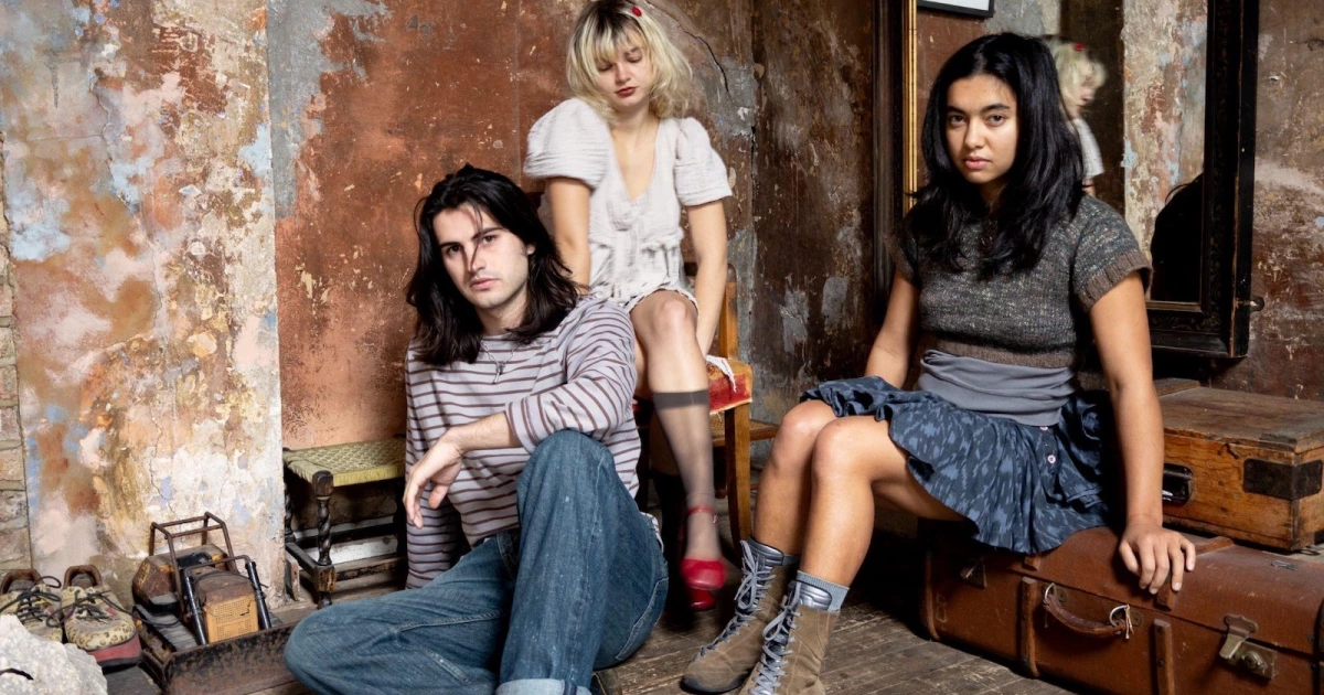 Mary in the Junkyard announce debut album, share "Crash Landing"