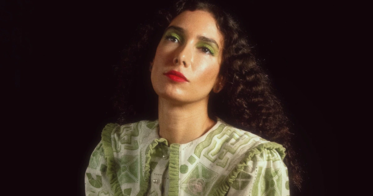 Bedouine announces new LP 'Neon Summer Skin' & shows, shares "Long Way to Fall"