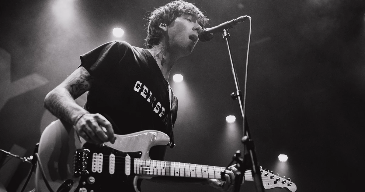 Joyce Manor postpone shows after Barry Johnson tears vocal chord