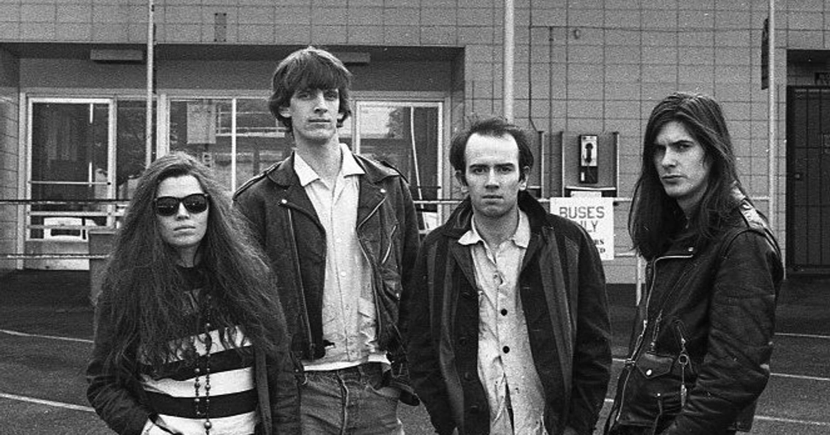 Girl Trouble announce first album 23 years: hear "Make It Mine"