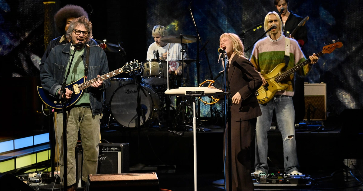 Watch Hayley Williams cover UMO w/ Jeff Tweedy on Colbert, bring out Jason Isbell & more at NYC shows