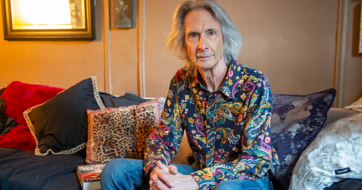 Lenny Kaye announces first-ever solo album 'Goin Local,' shares title track