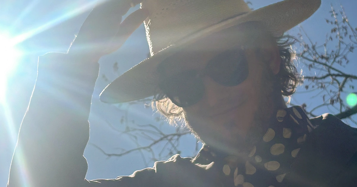 Justin Vernon covering Bob Dylan at Eaux Claires 2026: "I'm trying to turn Bon into Bob"