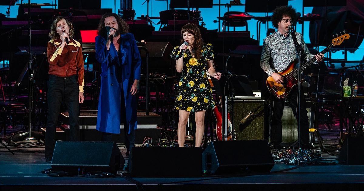 Beck, Karen O, Bill Murray, Jenny Lewis, Devo & more played 'The Music of the Films of Wes Anderson' at Hollywood Bowl (video)
