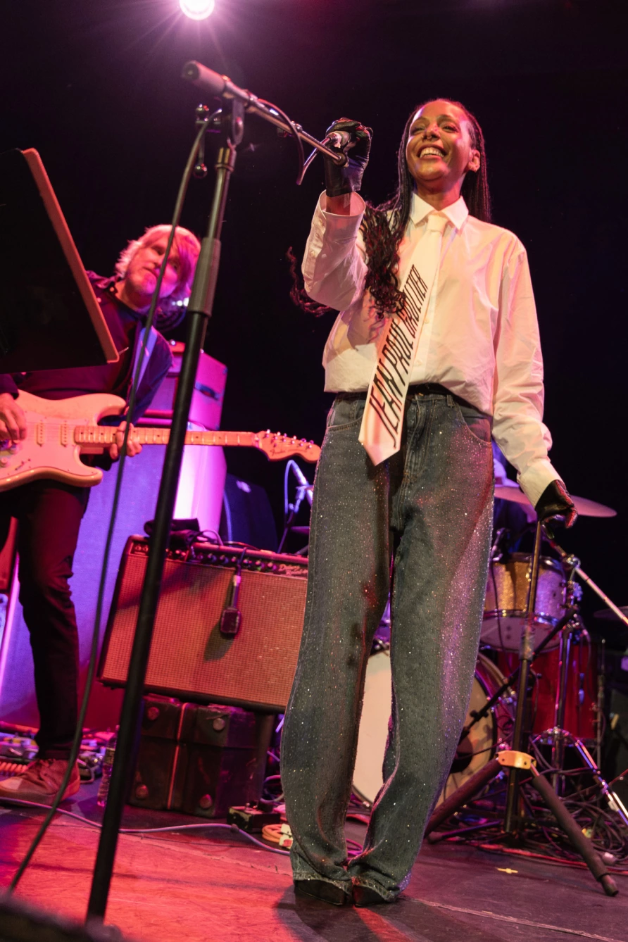 yYo La Tengo with Dawn Richard at Bowery Ballroom - Hanukkah 2024 night 3