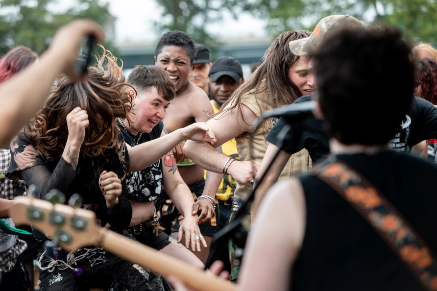 Eevie Echoes & The Locations at Punk Island 2025