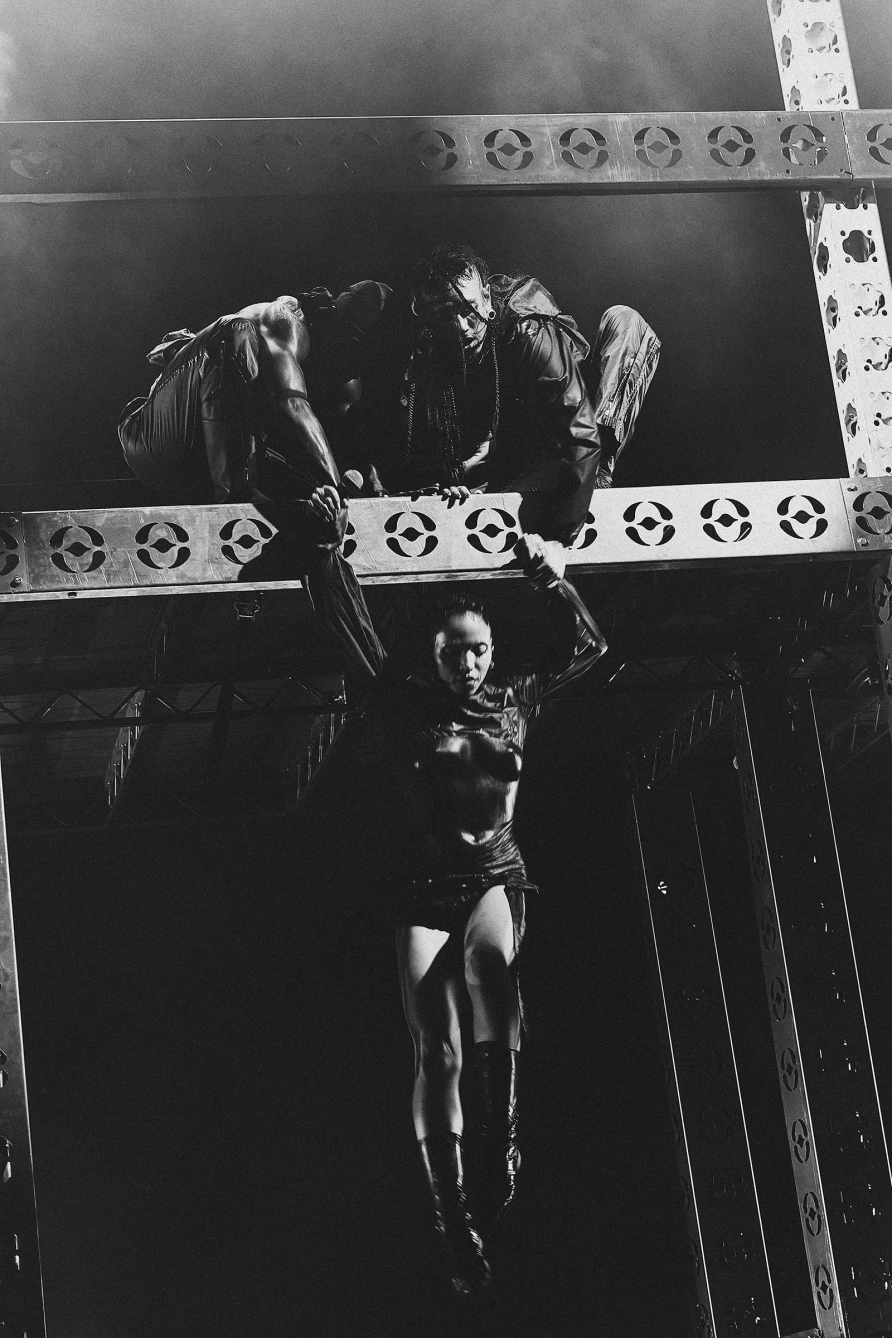 FKA twigs (photo by The Tinfoil Biter)