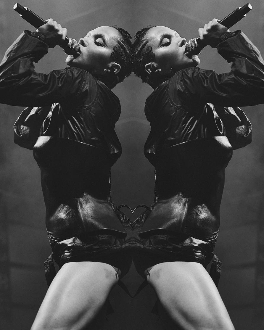 FKA twigs (photo by The Tinfoil Biter)