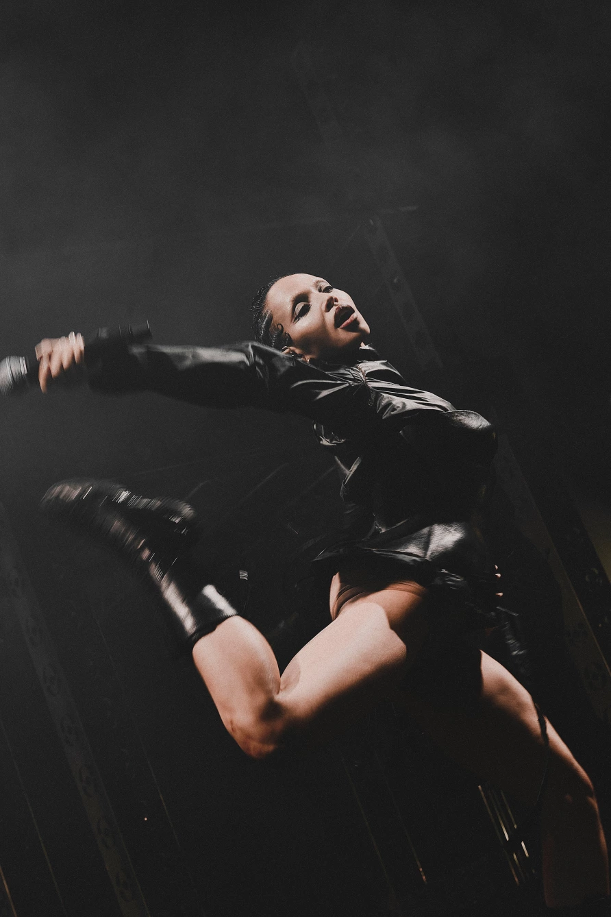 FKA twigs (photo by The Tinfoil Biter)