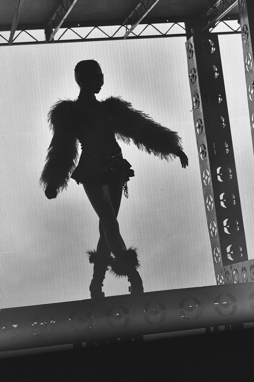 FKA twigs (photo by The Tinfoil Biter)