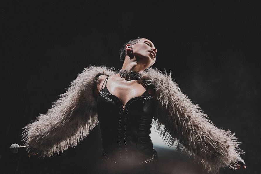 FKA twigs (photo by The Tinfoil Biter)