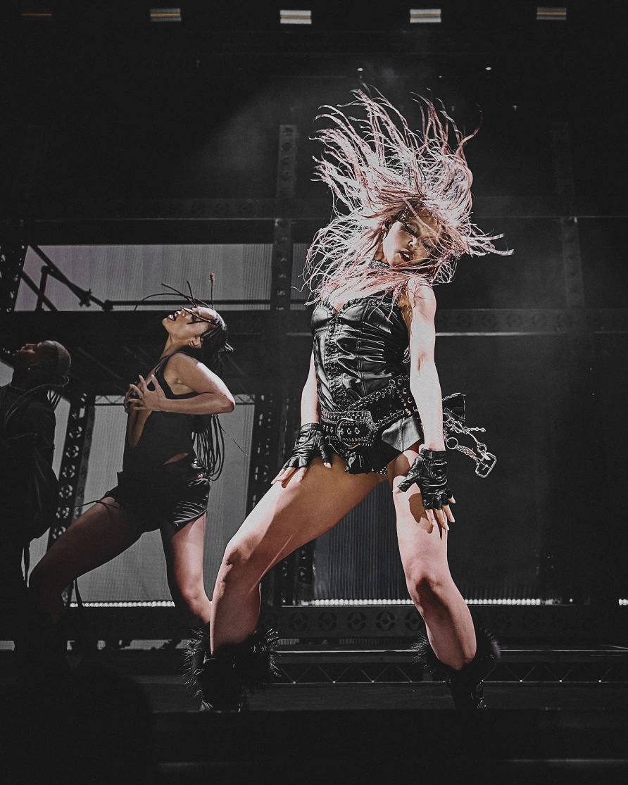 FKA twigs (photo by The Tinfoil Biter)