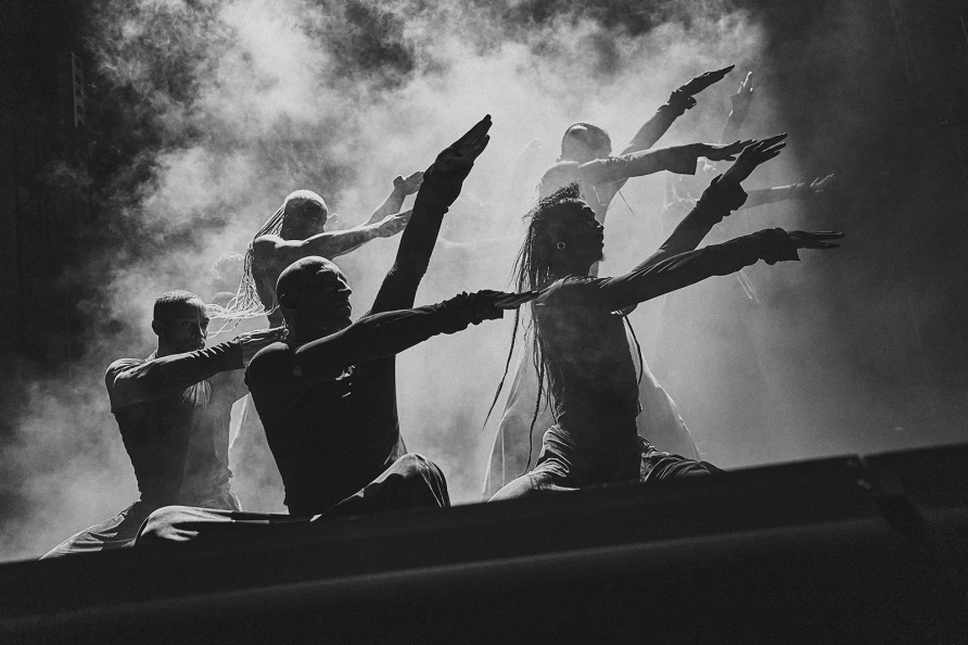 FKA twigs (photo by The Tinfoil Biter)