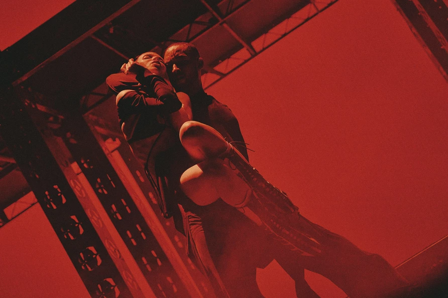 FKA twigs (photo by The Tinfoil Biter)