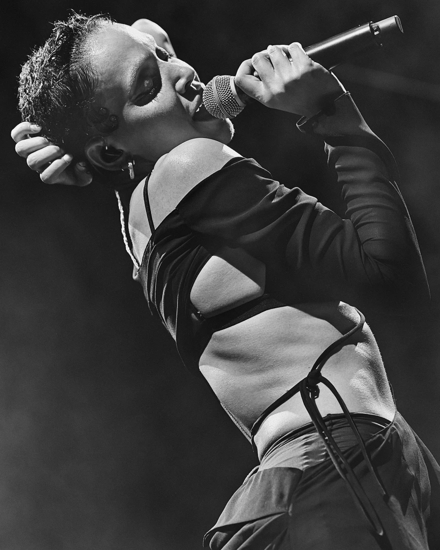 FKA twigs (photo by The Tinfoil Biter)