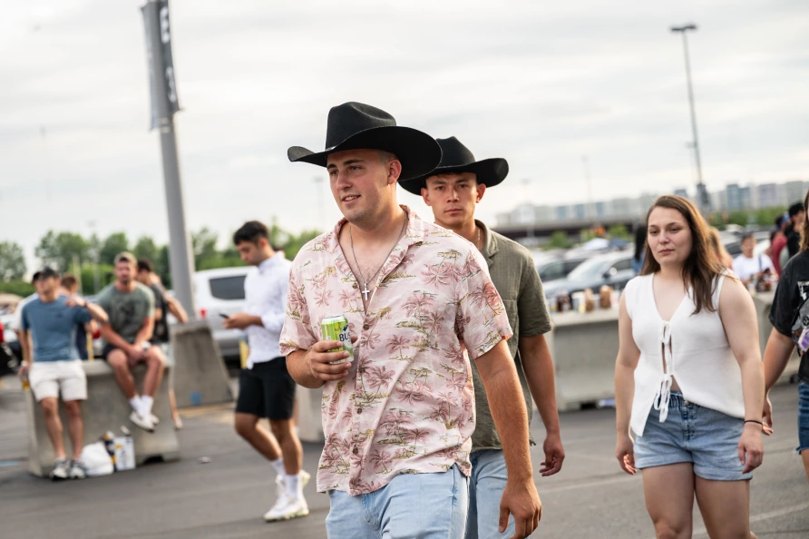 Zach Bryan at MetLife Stadium