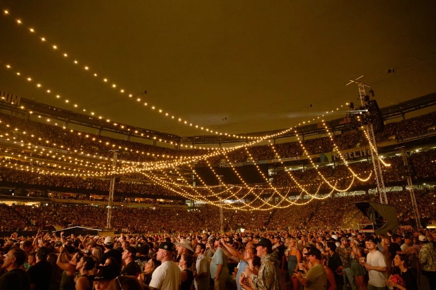 Zach Bryan at MetLife Stadium